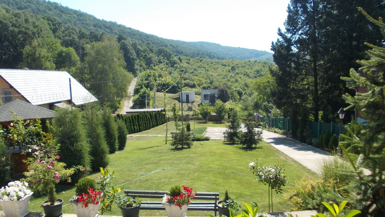Photo of Outdoor in Lezimir