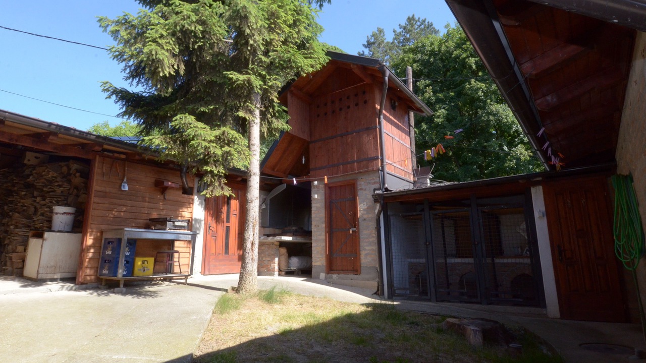 Photo of Outdoor in Lezimir
