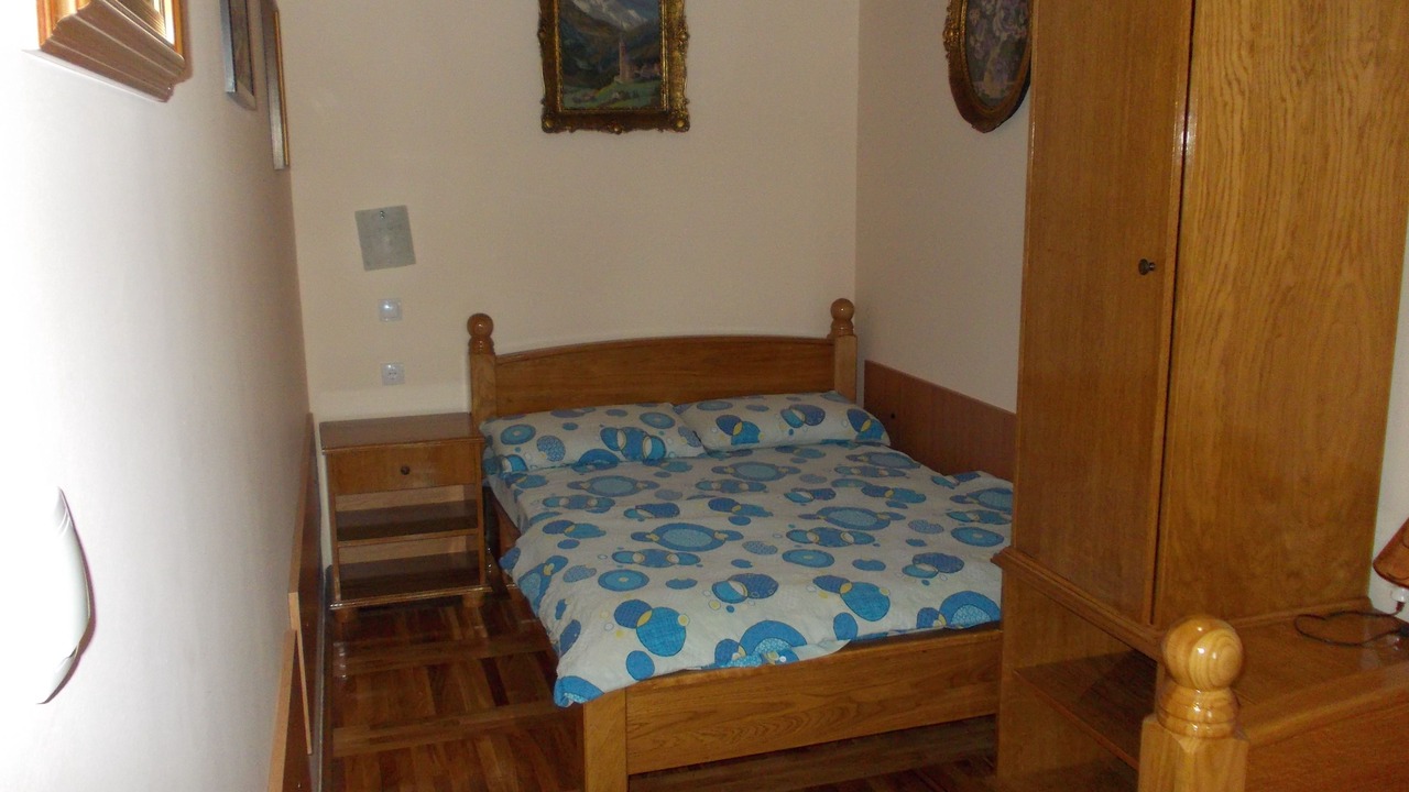 Photo of Others in Lezimir