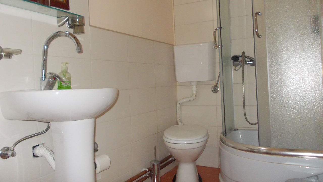 Photo of Bathroom in Lezimir