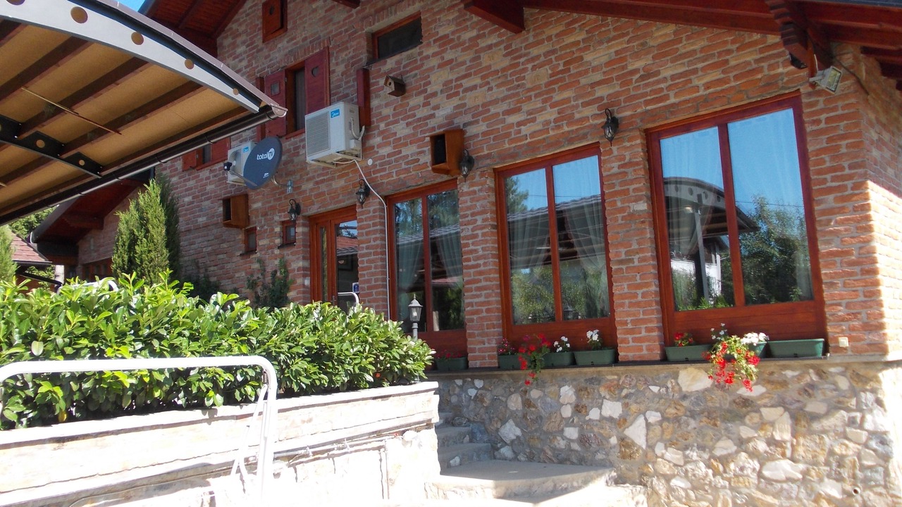 Photo of Outdoor in Lezimir