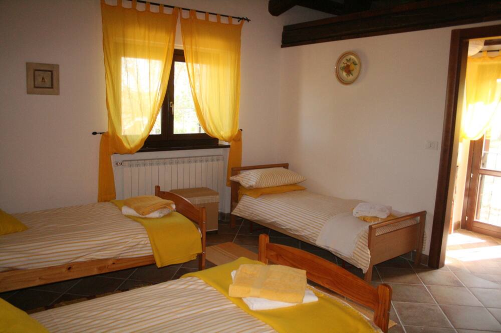 Photo of Bedroom in Castiglione Messer Raimondo