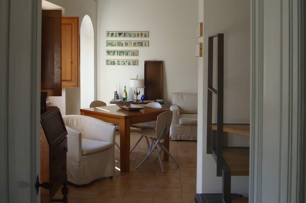 Photo of Livingroom in Latera