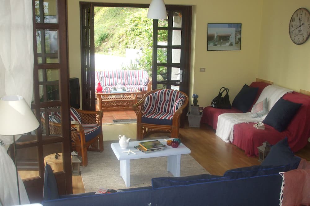 Photo of Livingroom in Pella