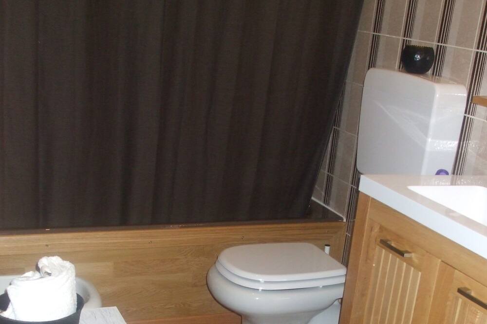 Photo of Bathroom in Pella