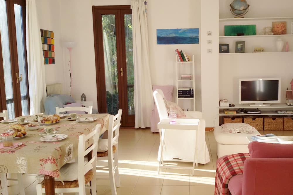 Photo of Livingroom in Desenzano del Garda City Centre