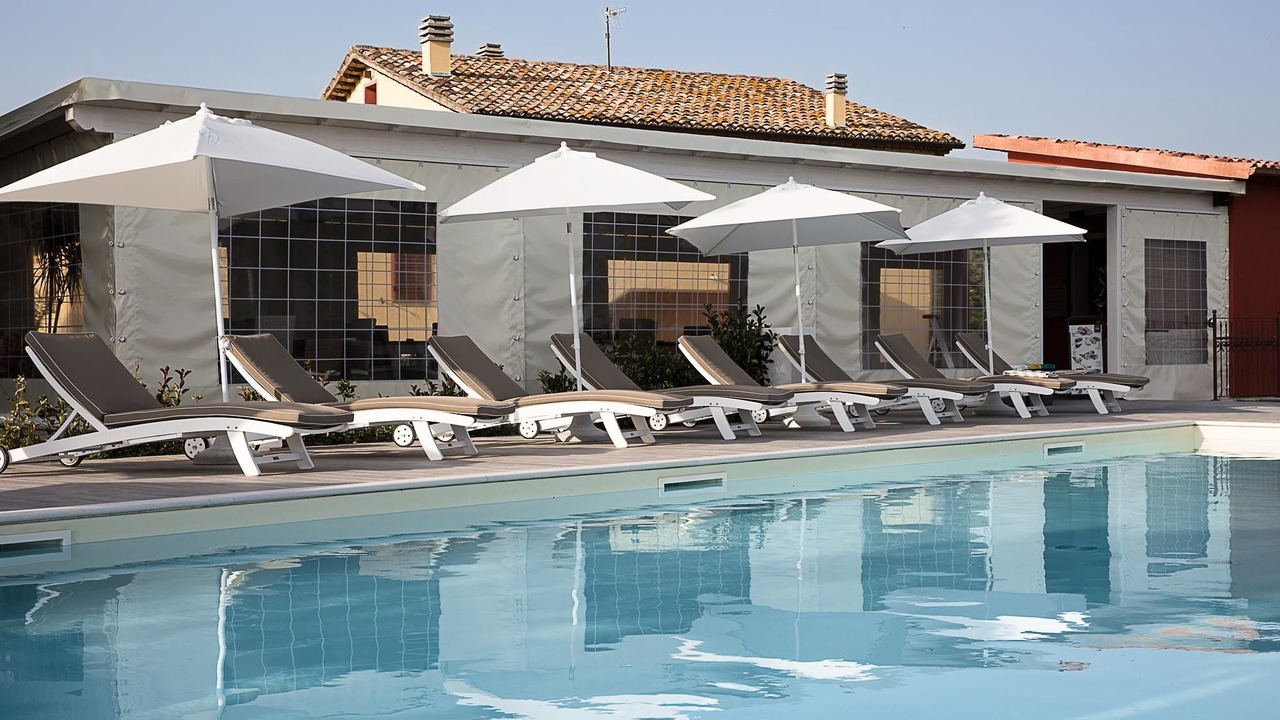 Photo of Outdoor in Urbania