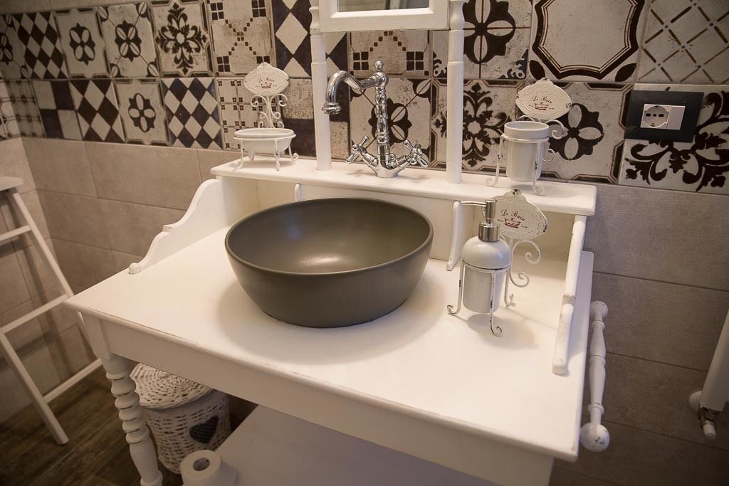 Photo of Bathroom in Urbania