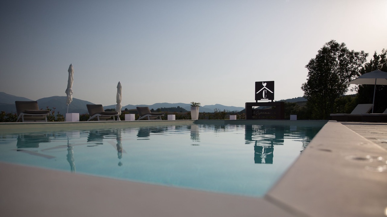 Photo of Outdoor in Urbania