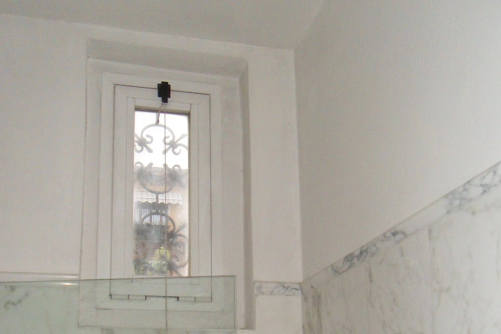 Photo of Bathroom in San Lorenzo
