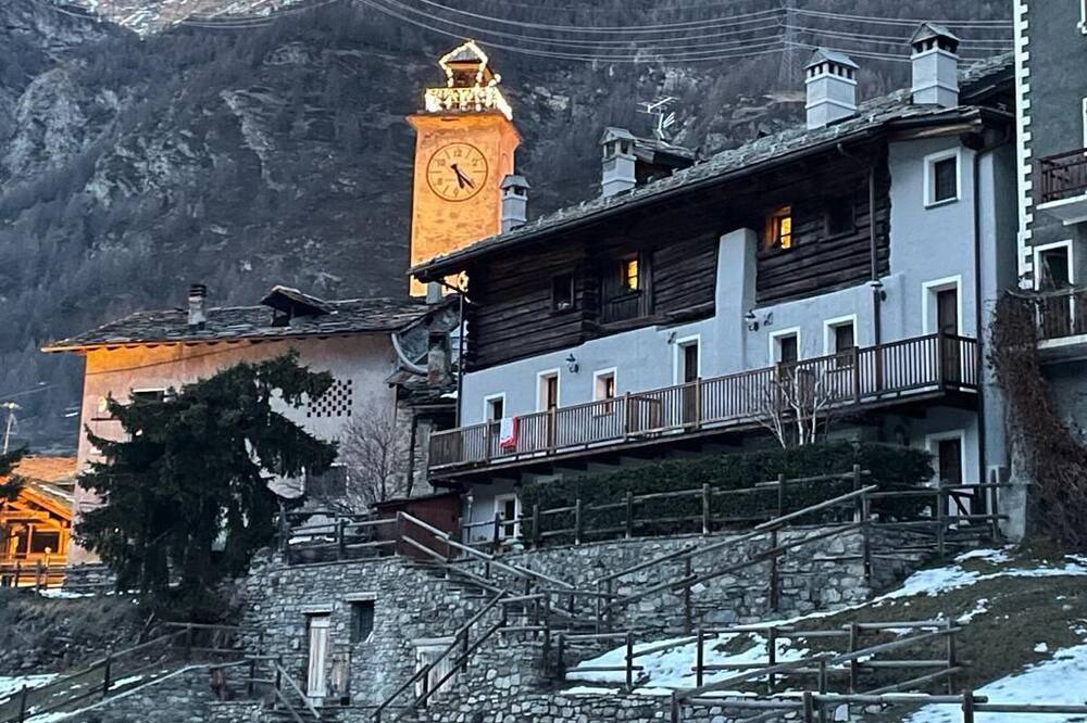 Photo of Outdoor in Epinel