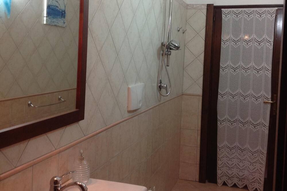 Photo of Bathroom in Torre dei Corsari