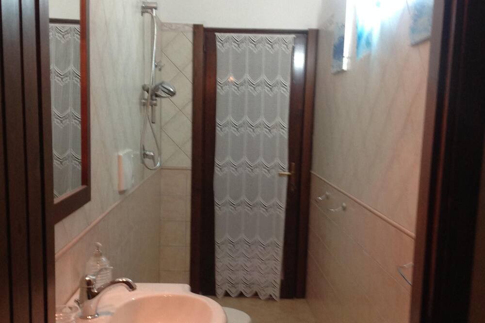 Photo of Bathroom in Torre dei Corsari