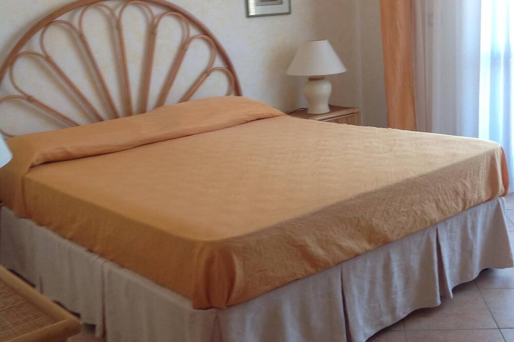 Photo of Bedroom in Torre dei Corsari