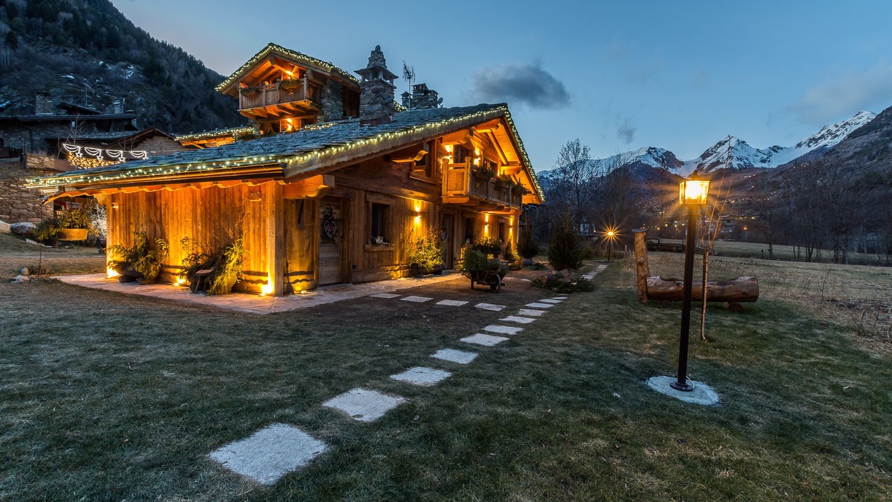Photo of Outdoor in Derby-villaret