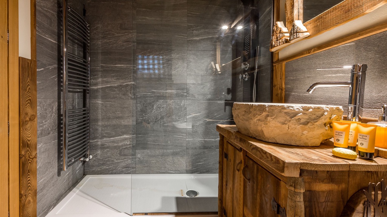 Photo of Bathroom in Derby-villaret