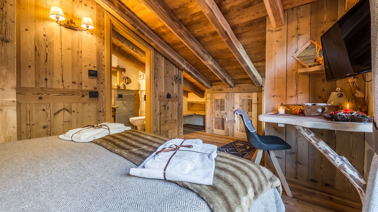 Photo of Bedroom in Derby-villaret