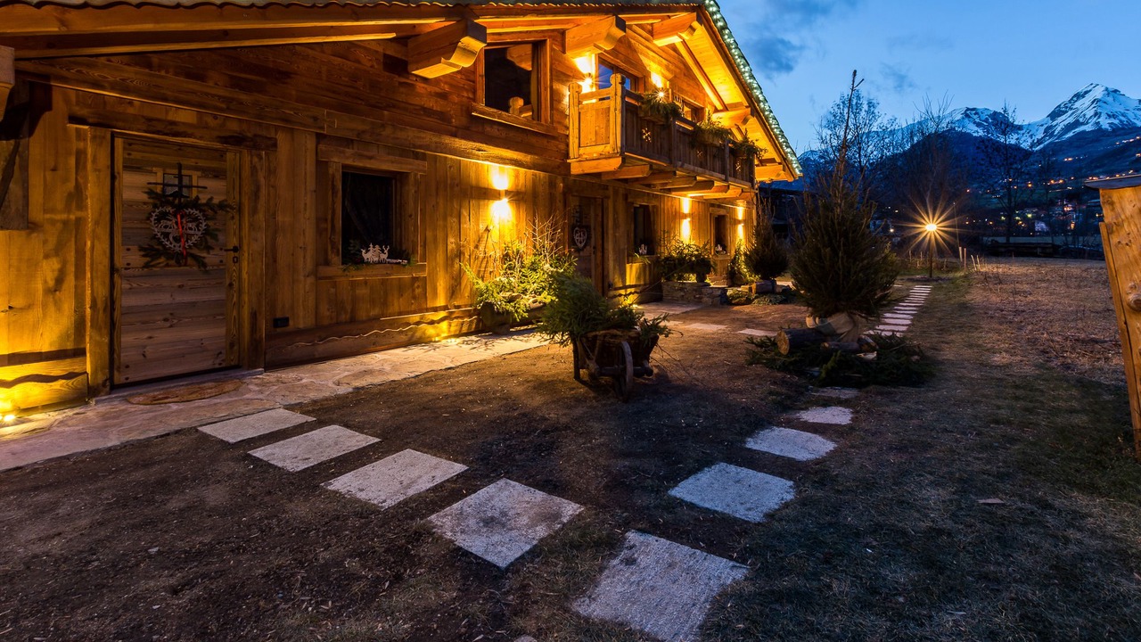 Photo of Outdoor in Derby-villaret