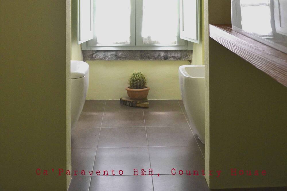 Photo of Bathroom in Cantiano
