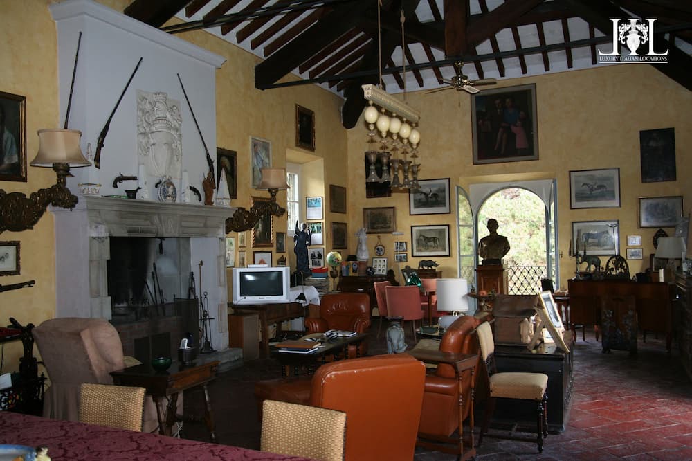 Photo of Others in Cremella