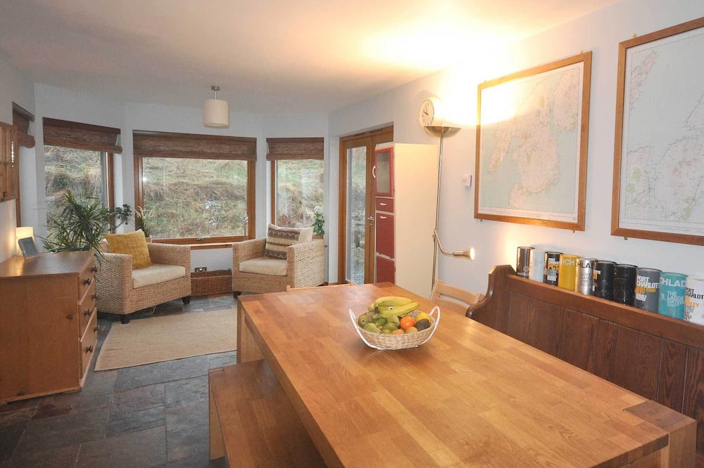 Photo of Livingroom in Islay Island