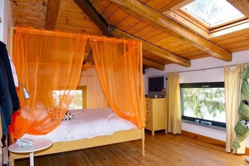 Photo of Bedroom in Rocca di Papa