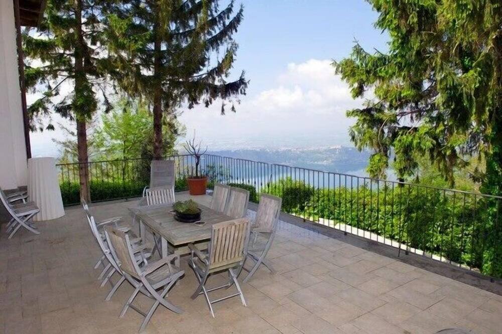 Photo of Patio Balcony in Rocca di Papa