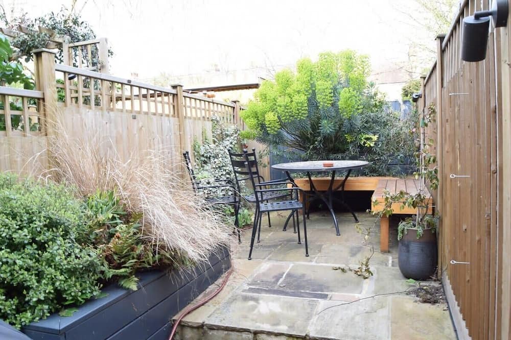 Photo of Patio Balcony in Southfields