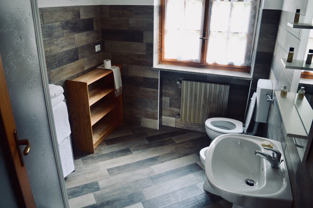 Photo of Bathroom in Traves