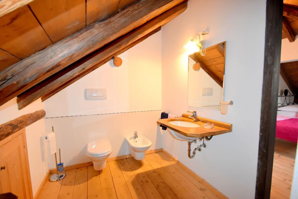 Photo of Bathroom in Cargiago