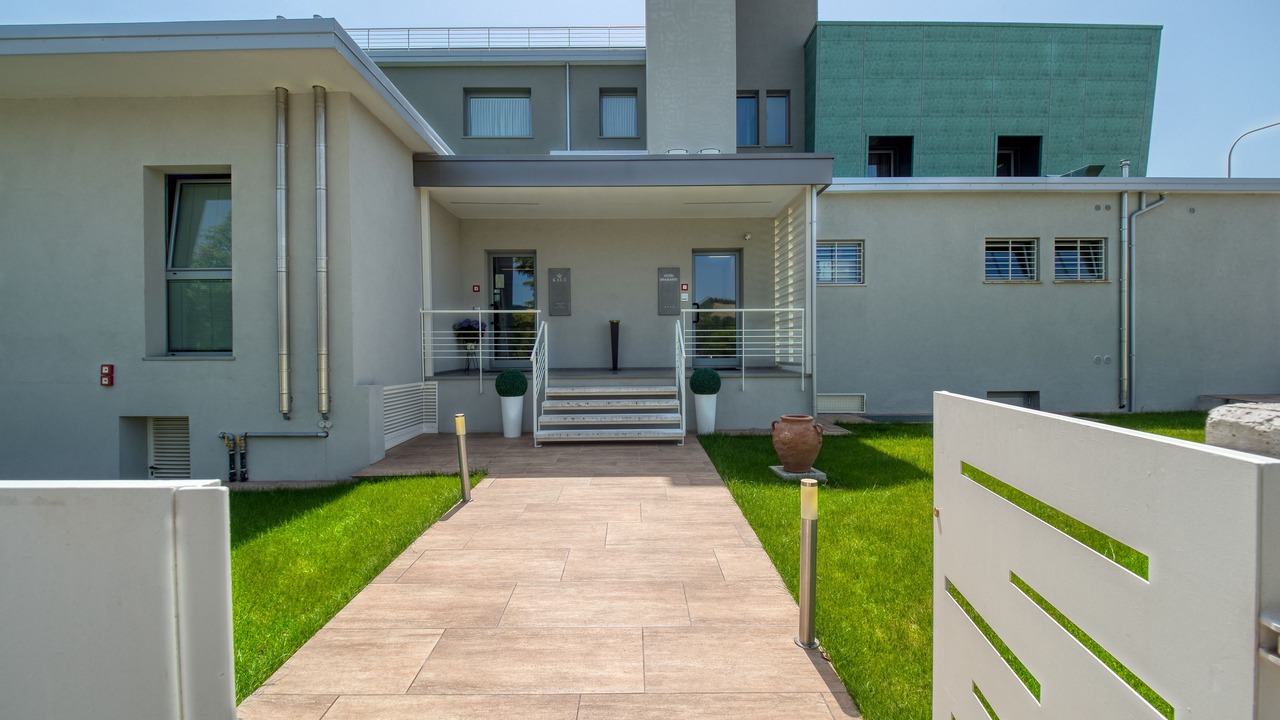 Photo of Outdoor in Urbania