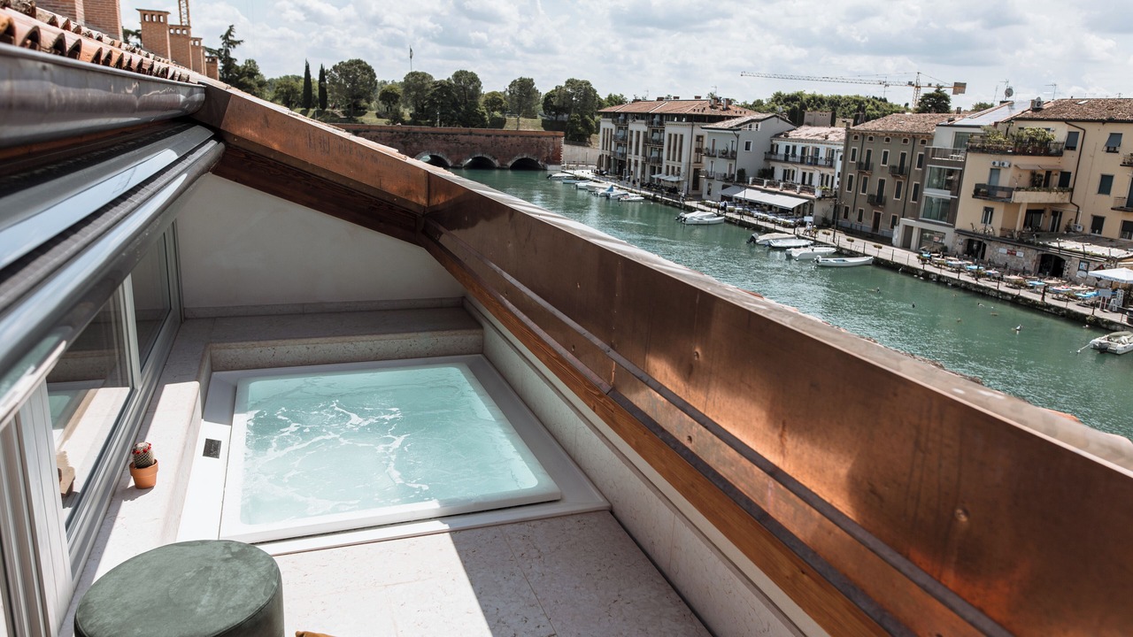 Photo of Outdoor in Peschiera del Garda City Centre