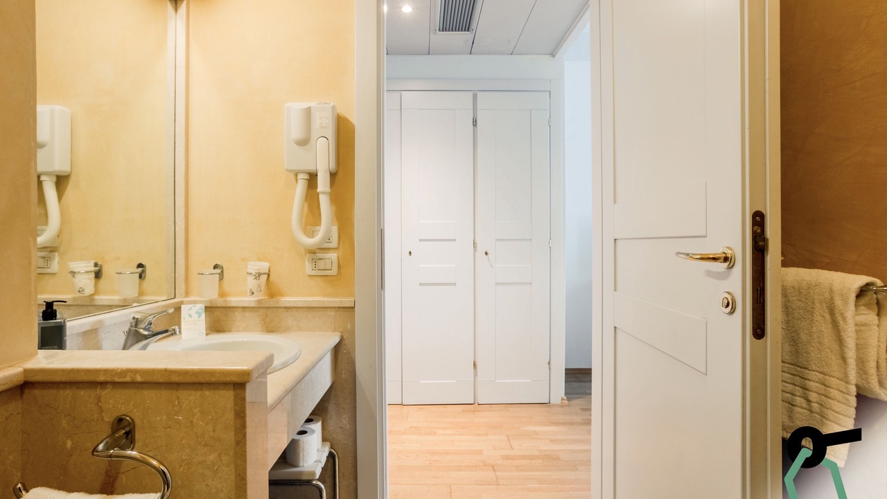 Photo of Bathroom in Calambrone