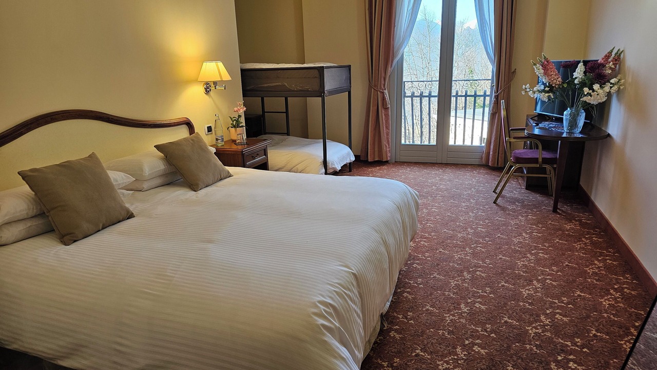 Photo of Bedroom in Lanzo d'Intelvi