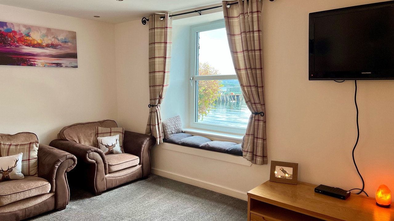 Photo of Livingroom in Tobermory