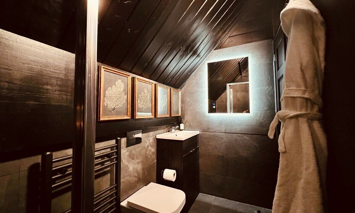 Photo of Bathroom in Foyers