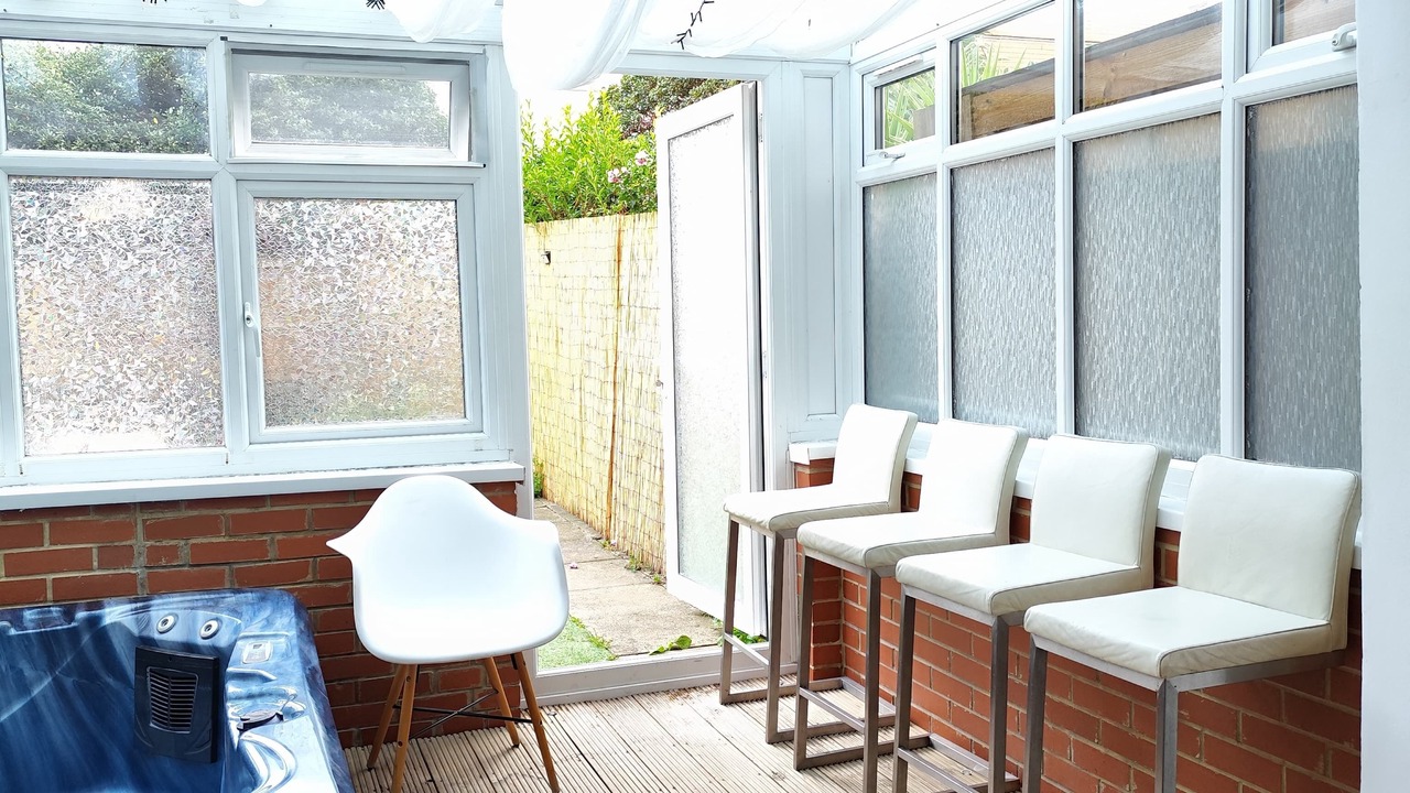 Photo of Livingroom in Shadwell