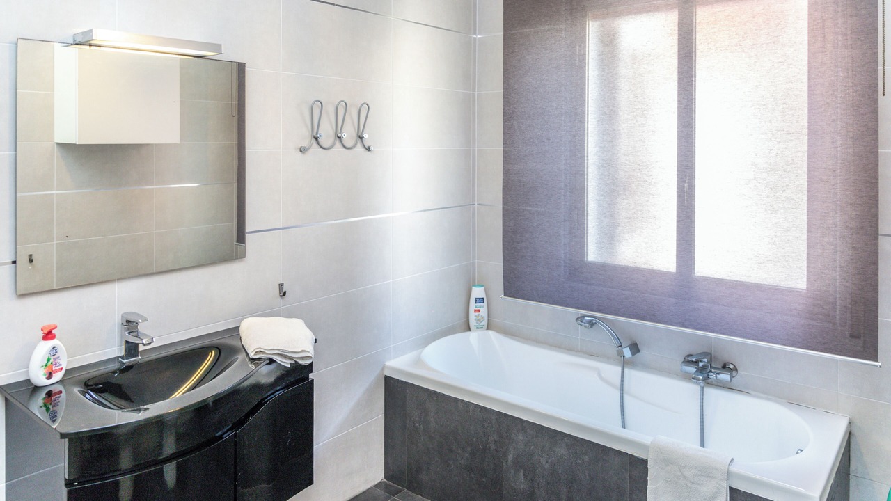 Photo of Bathroom in Scoglitti