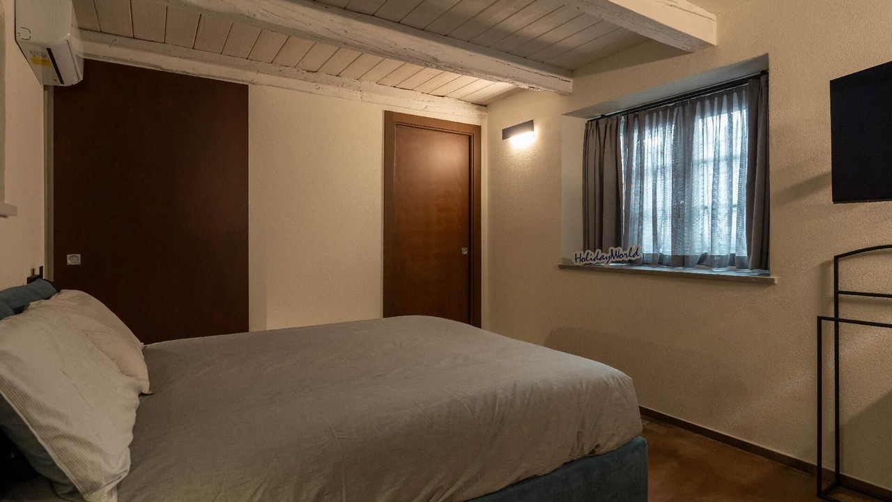 Photo of Bedroom in Pallanza