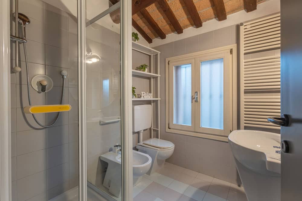 Photo of Bathroom in Ferrara Historic Centre