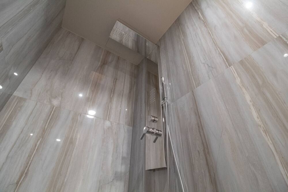 Photo of Bathroom in Historic Centre