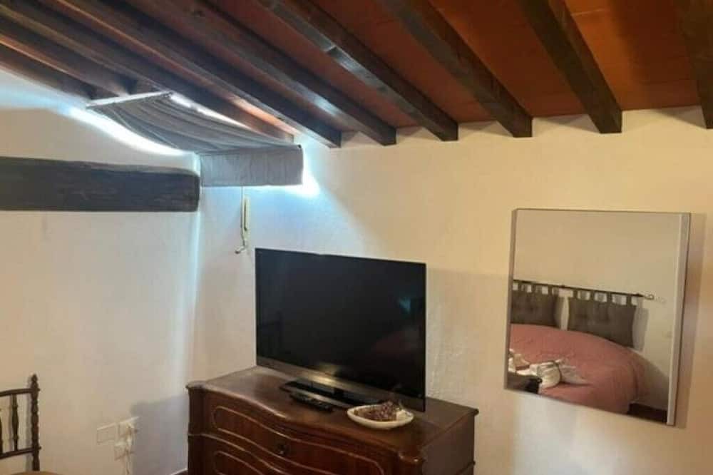 Photo of Bedroom in Castelnuovo dei Sabbioni