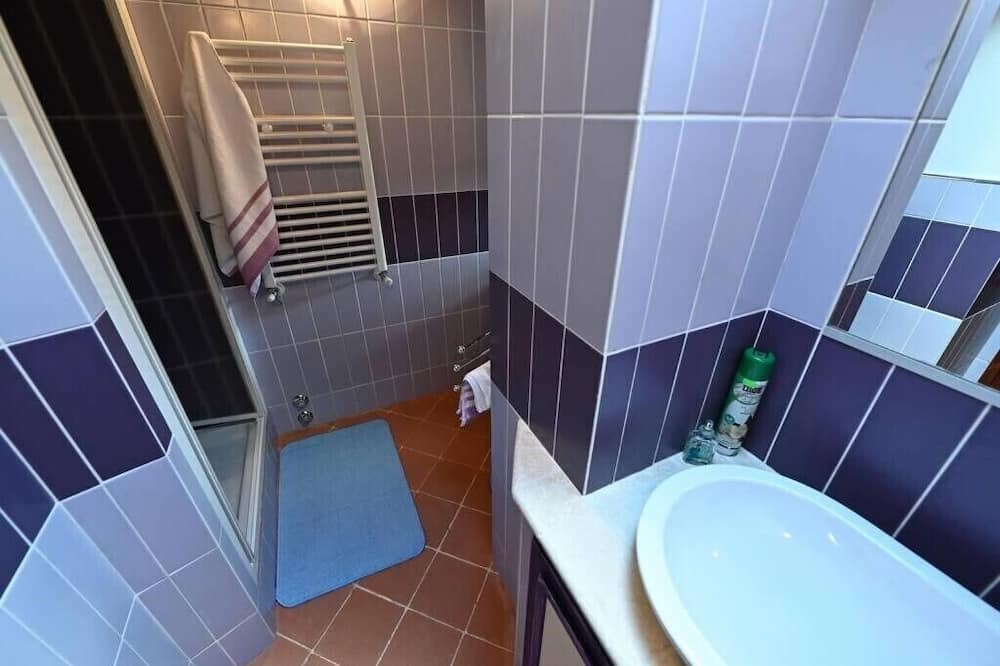 Photo of Bathroom in Castelnuovo dei Sabbioni
