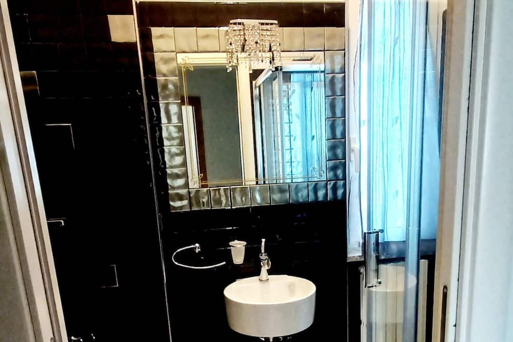 Photo of Bathroom in Folignano