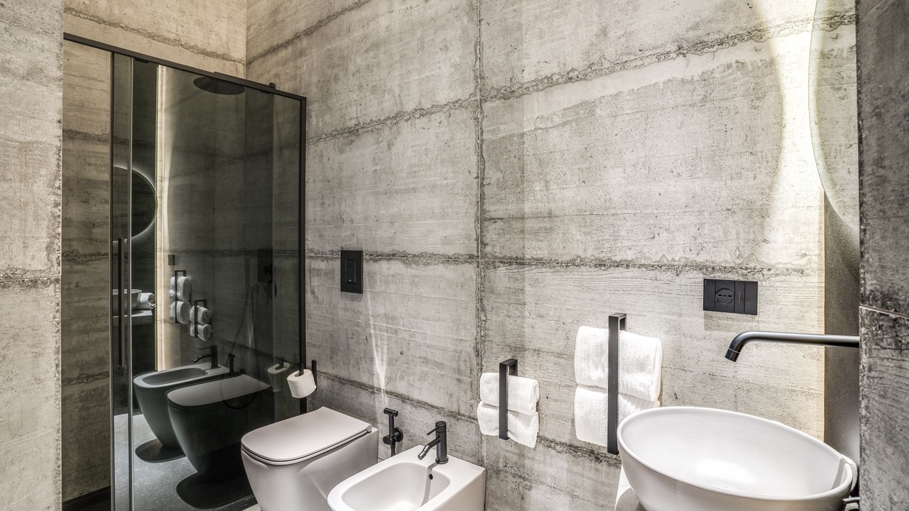 Photo of Bathroom in Naples City Centre
