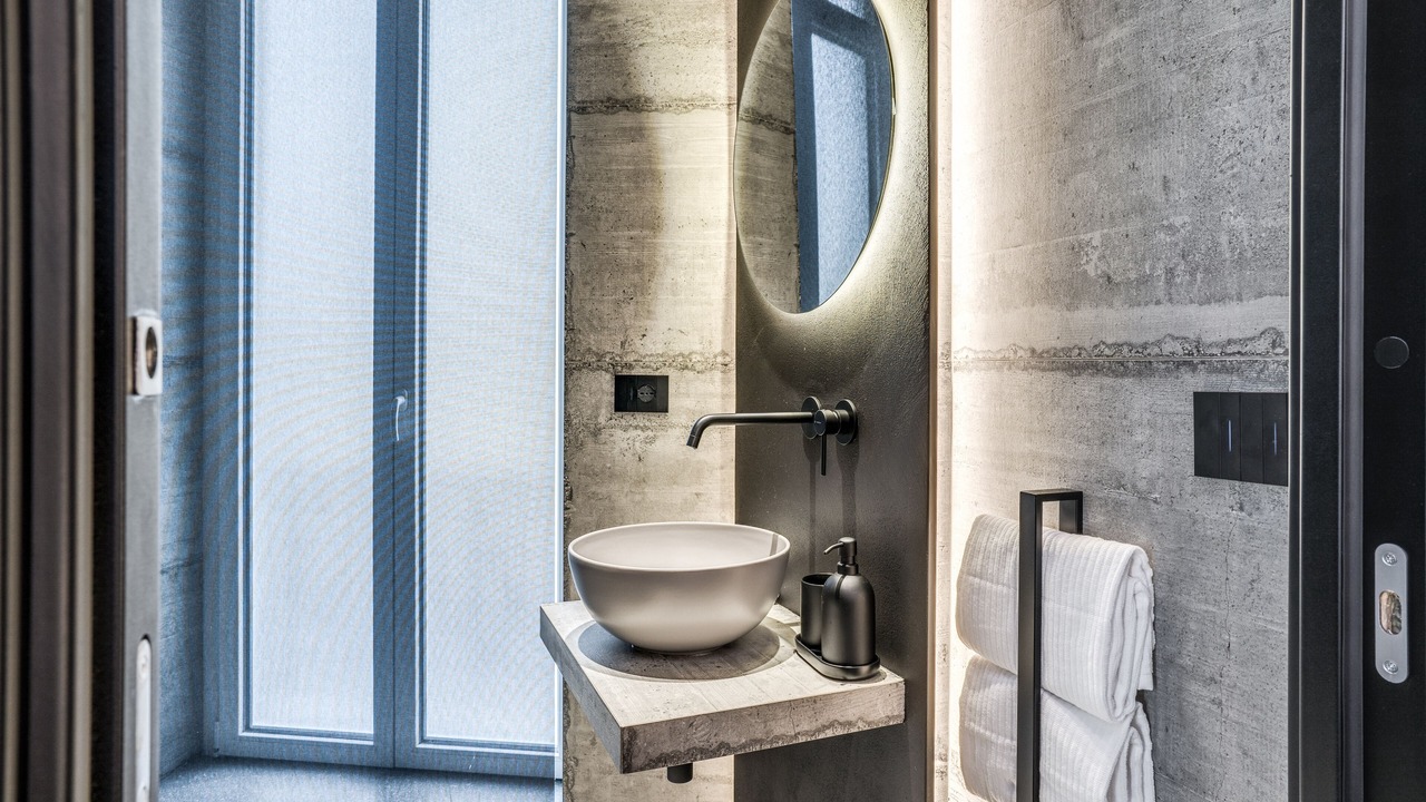 Photo of Bathroom in Naples City Centre
