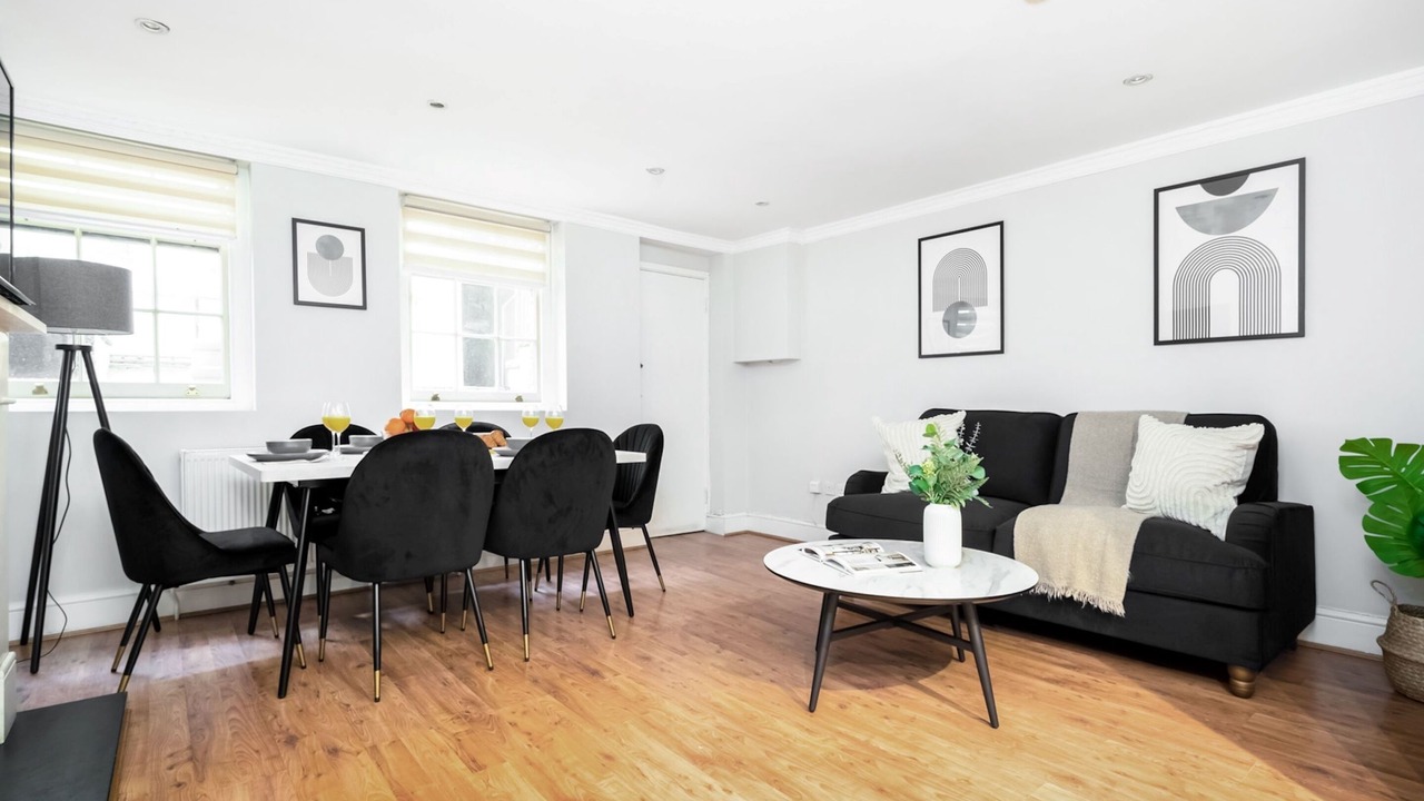 Photo of Livingroom in Kennington