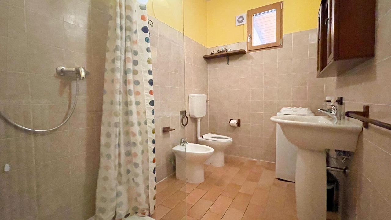 Photo of Bathroom in Urbania