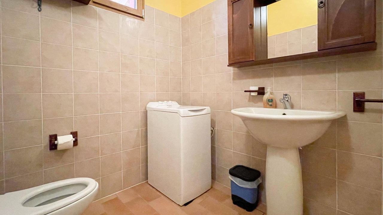 Photo of Bathroom in Urbania