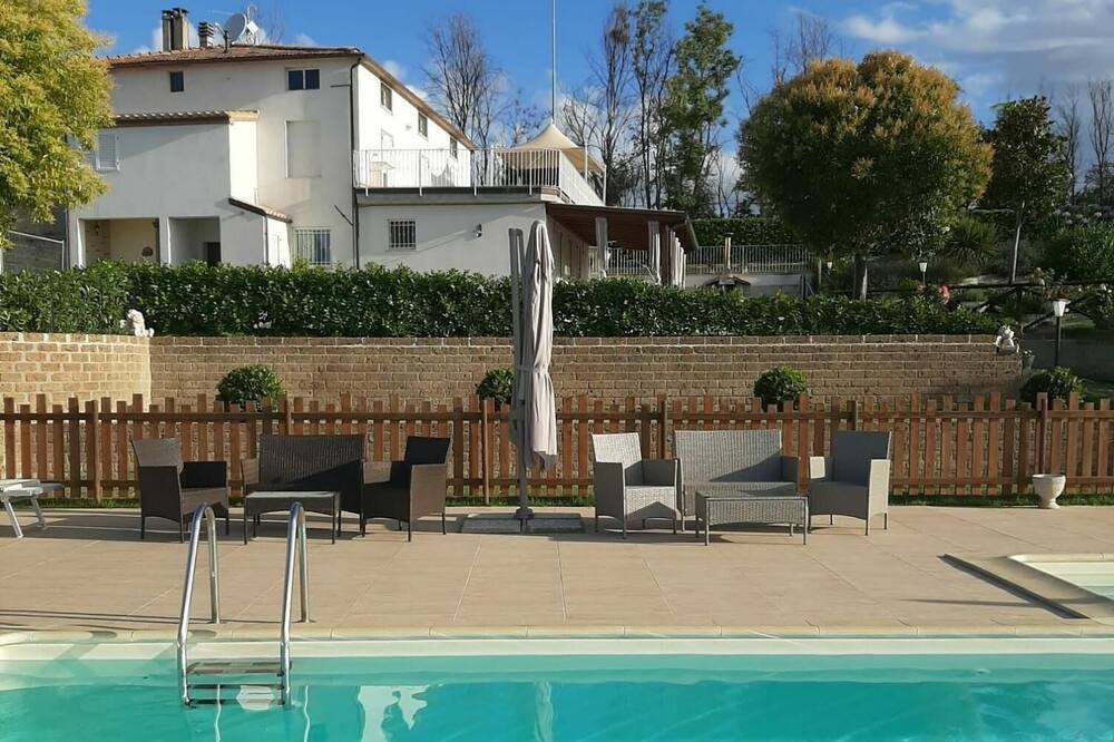 Photo of Outdoor in Carassai